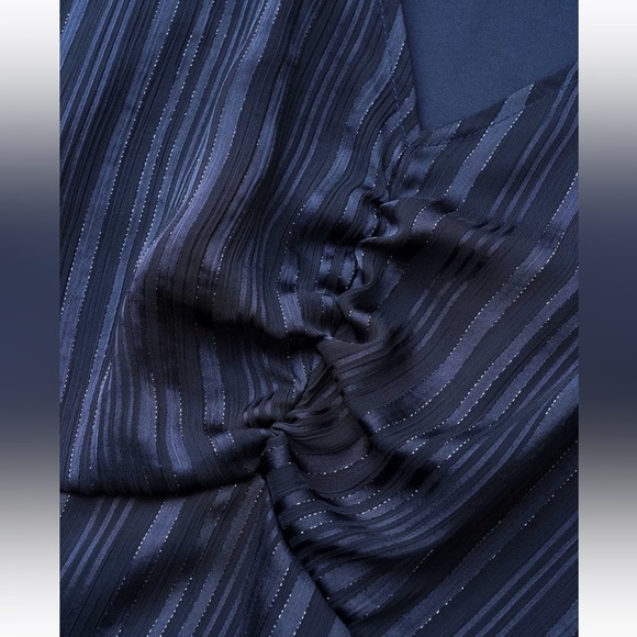 BloomChic Plus Size XL Textured Chiffon Mesh Patchwork Ruched Dress us 14-16 - Picture 4 of 8